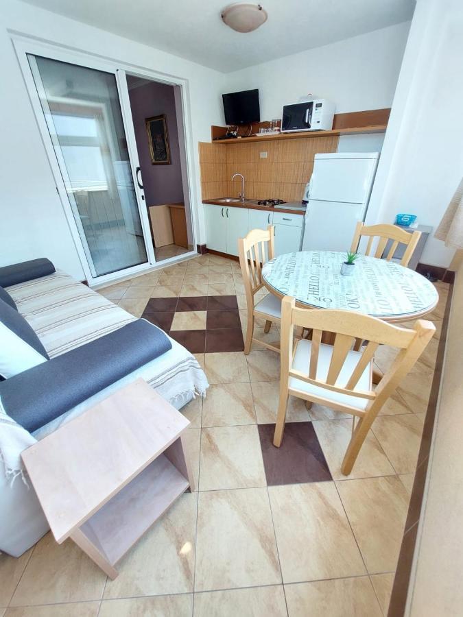 Australia Villa Makarska Eksteriør billede